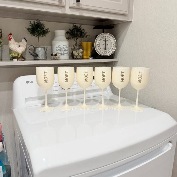6 Vintage Moet & Chandon Ice Imperial Cream & Gold Acrylic Champagne Goblets - Picture 7 of 17
